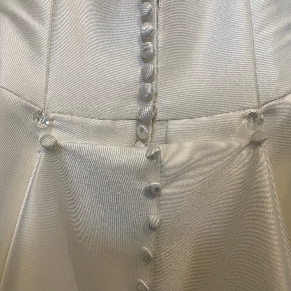 Wedding Dress - Maggie Sottero - Aspen Size 6 with veil - Picture 5 of 14